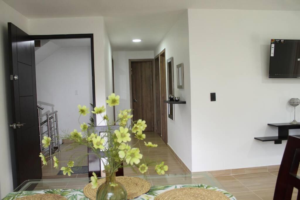 Lindo Apartamento Con Estacionamiento Буга Экстерьер фото