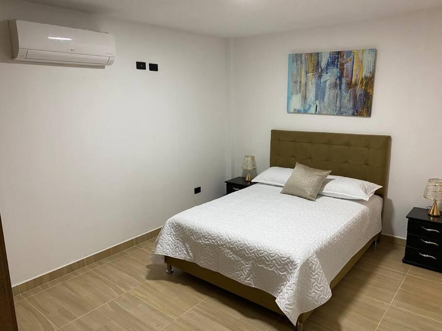 Lindo Apartamento Con Estacionamiento Буга Экстерьер фото