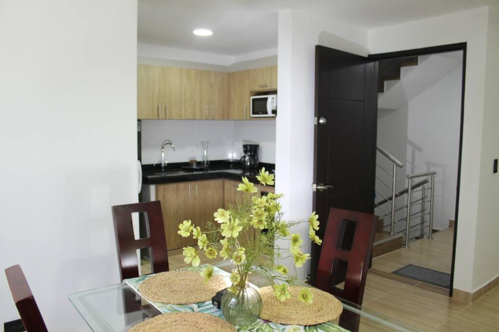 Lindo Apartamento Con Estacionamiento Буга Экстерьер фото