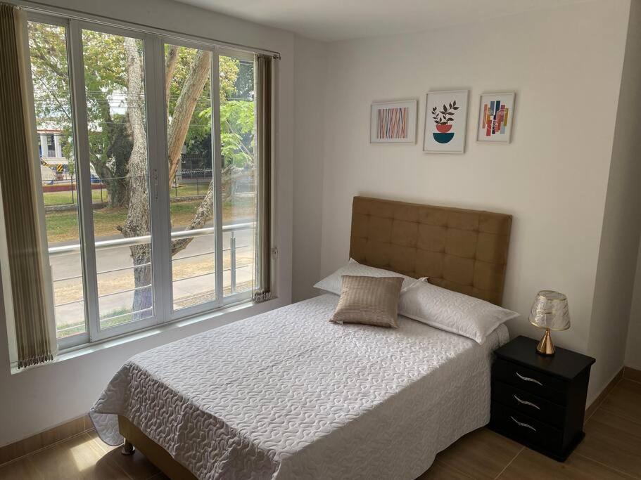 Lindo Apartamento Con Estacionamiento Буга Экстерьер фото
